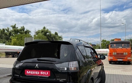 Mitsubishi Outlander III рестайлинг 3, 2010 год, 1 050 000 рублей, 3 фотография