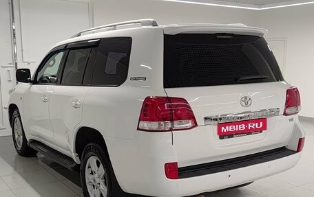 Toyota Land Cruiser 200, 2011 год, 3 107 000 рублей, 7 фотография