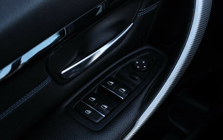 BMW 3 серия, 2018 год, 3 070 000 рублей, 17 фотография