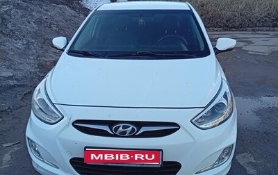 Hyundai Solaris II рестайлинг, 2013 год, 750 000 рублей, 1 фотография