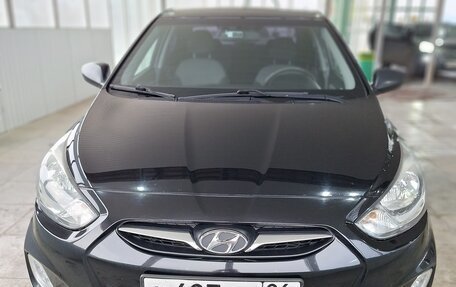 Hyundai Solaris II рестайлинг, 2012 год, 740 000 рублей, 5 фотография