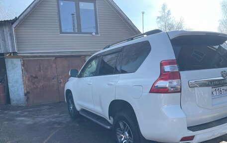 Toyota Land Cruiser Prado 150 рестайлинг 2, 2014 год, 3 400 000 рублей, 6 фотография