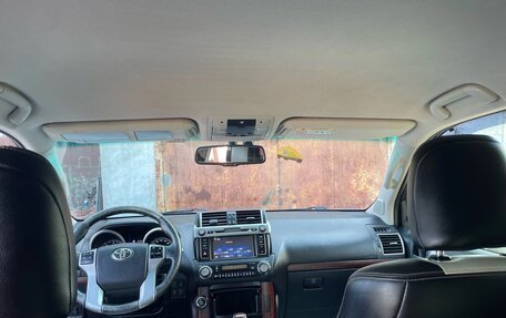 Toyota Land Cruiser Prado 150 рестайлинг 2, 2014 год, 3 400 000 рублей, 23 фотография