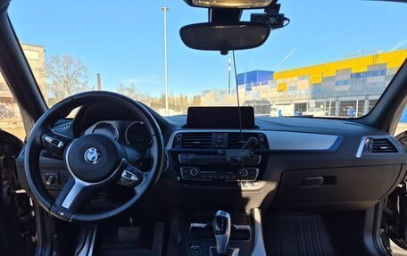 BMW 1 серия, 2018 год, 2 400 000 рублей, 17 фотография
