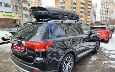 Mitsubishi Outlander III рестайлинг 3, 2017 год, 1 780 000 рублей, 4 фотография