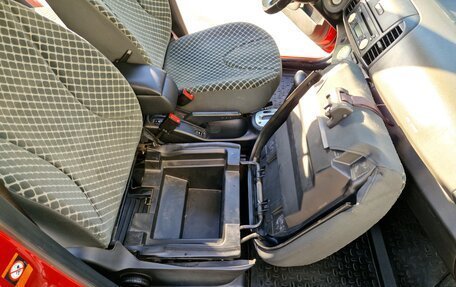 Nissan Micra III, 2006 год, 675 000 рублей, 29 фотография