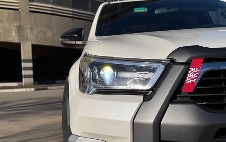 Toyota Hilux VIII, 2019 год, 4 150 000 рублей, 9 фотография