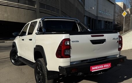 Toyota Hilux VIII, 2019 год, 4 150 000 рублей, 13 фотография