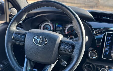 Toyota Hilux VIII, 2019 год, 4 150 000 рублей, 21 фотография