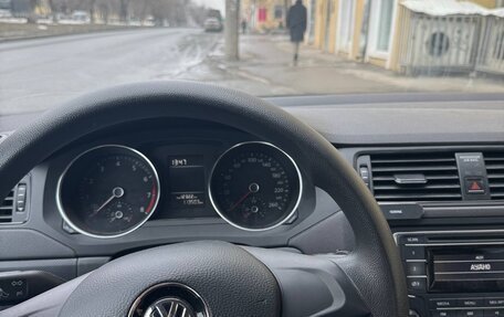 Volkswagen Jetta VI, 2015 год, 1 300 000 рублей, 5 фотография
