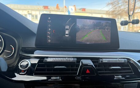 BMW 5 серия, 2019 год, 2 600 000 рублей, 11 фотография