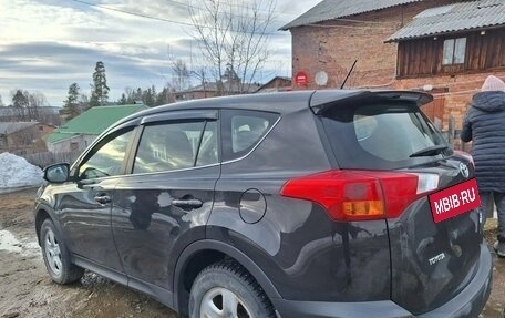 Toyota RAV4, 2014 год, 1 900 000 рублей, 16 фотография