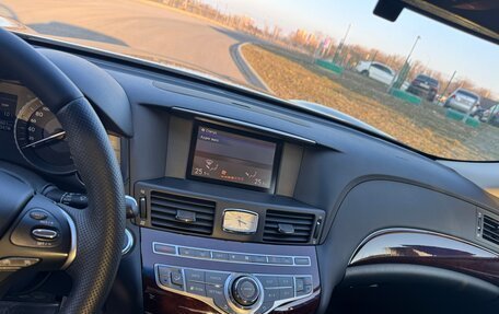 Infiniti Q70 I, 2016 год, 2 550 000 рублей, 13 фотография