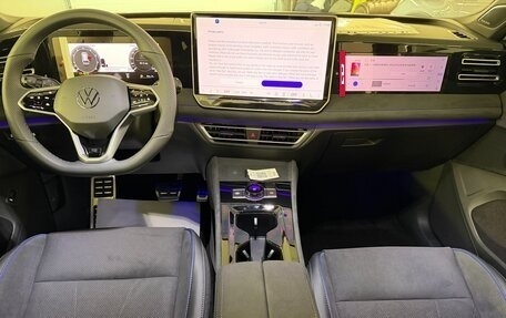 Volkswagen Tiguan, 2025 год, 4 880 000 рублей, 12 фотография