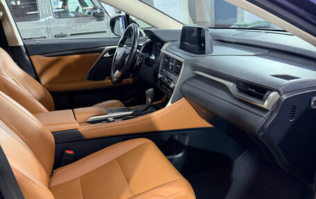 Lexus RX IV рестайлинг, 2019 год, 4 690 000 рублей, 8 фотография