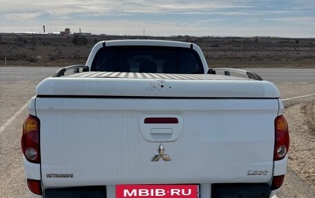 Mitsubishi L200 IV рестайлинг, 2014 год, 1 650 000 рублей, 4 фотография