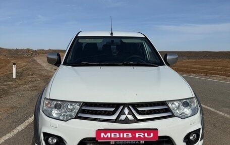 Mitsubishi L200 IV рестайлинг, 2014 год, 1 650 000 рублей, 3 фотография