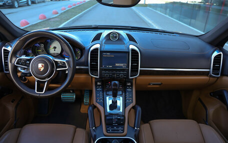 Porsche Cayenne III, 2015 год, 3 980 000 рублей, 8 фотография