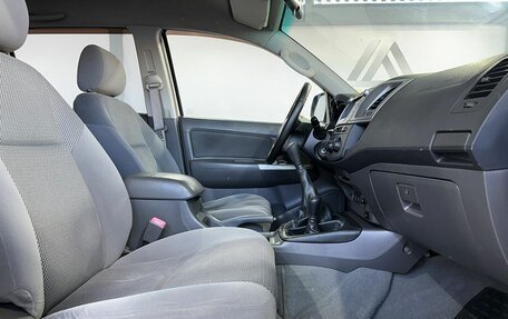 Toyota Hilux VII, 2012 год, 1 999 000 рублей, 10 фотография