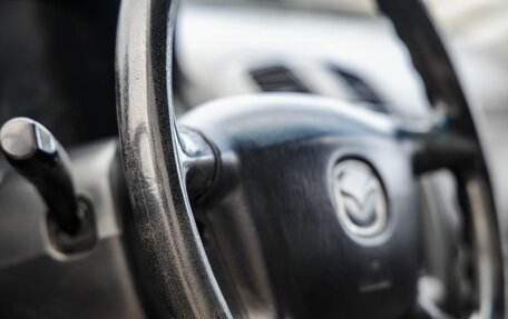 Mazda 323, 2001 год, 378 000 рублей, 16 фотография