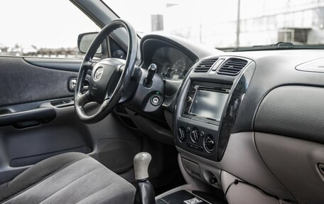 Mazda 323, 2001 год, 378 000 рублей, 20 фотография