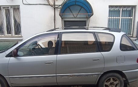 Toyota Ipsum II, 1996 год, 310 000 рублей, 2 фотография