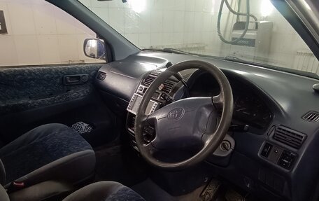 Toyota Ipsum II, 1996 год, 310 000 рублей, 6 фотография