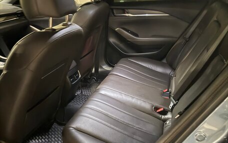 Mazda 6, 2019 год, 3 400 000 рублей, 15 фотография