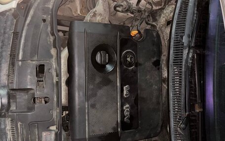 Volkswagen Polo IV рестайлинг, 2002 год, 255 000 рублей, 5 фотография