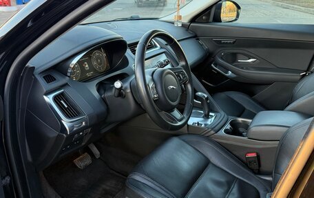 Jaguar E-Pace, 2018 год, 2 850 000 рублей, 12 фотография