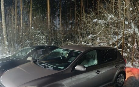 KIA cee'd I рестайлинг, 2012 год, 820 000 рублей, 1 фотография