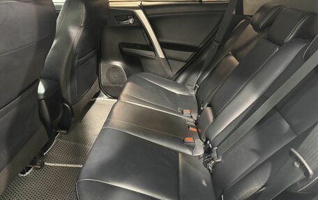 Toyota RAV4, 2019 год, 3 199 800 рублей, 6 фотография