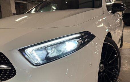 Mercedes-Benz A-Класс, 2018 год, 2 800 000 рублей, 10 фотография