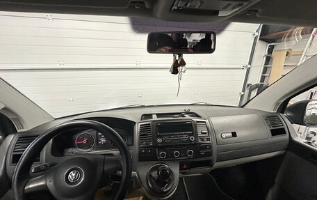 Volkswagen Caravelle T5, 2013 год, 1 550 000 рублей, 7 фотография