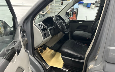 Volkswagen Caravelle T5, 2013 год, 1 550 000 рублей, 12 фотография