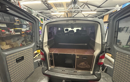 Volkswagen Caravelle T5, 2013 год, 1 550 000 рублей, 17 фотография