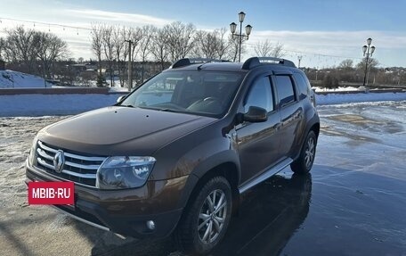 Renault Duster I рестайлинг, 2013 год, 930 000 рублей, 2 фотография