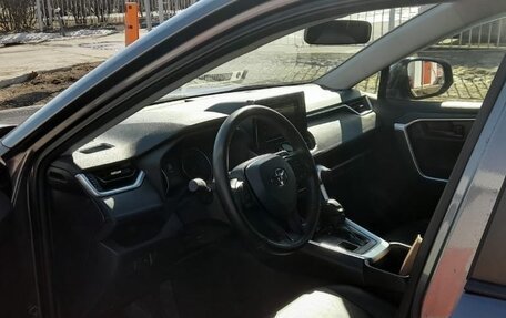 Toyota RAV4, 2022 год, 4 950 000 рублей, 8 фотография