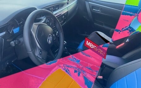 Toyota Corolla, 2013 год, 1 050 000 рублей, 6 фотография