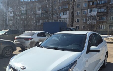 KIA Rio IV, 2018 год, 1 060 000 рублей, 9 фотография