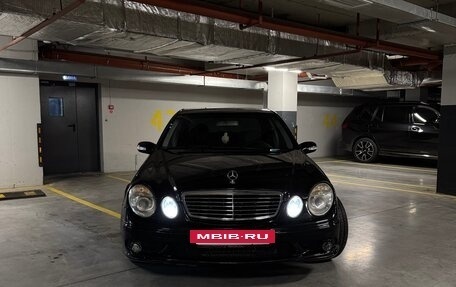 Mercedes-Benz E-Класс, 2002 год, 1 300 000 рублей, 4 фотография