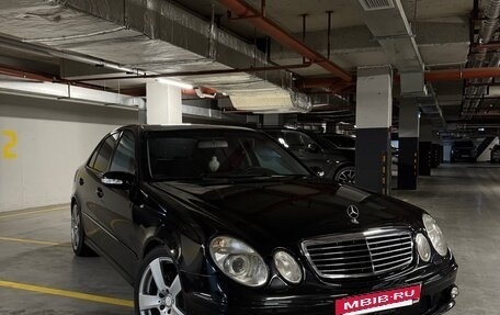 Mercedes-Benz E-Класс, 2002 год, 1 300 000 рублей, 3 фотография