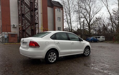 Volkswagen Polo VI (EU Market), 2011 год, 670 000 рублей, 3 фотография