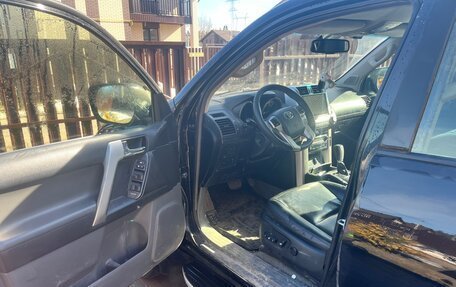 Toyota Land Cruiser Prado 150 рестайлинг 2, 2011 год, 2 700 000 рублей, 9 фотография