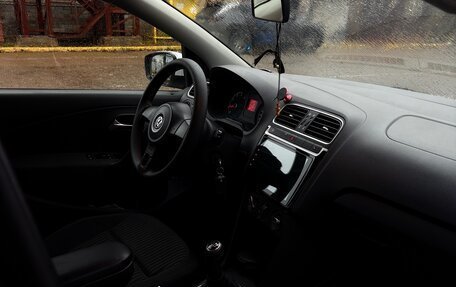 Volkswagen Polo VI (EU Market), 2011 год, 670 000 рублей, 6 фотография