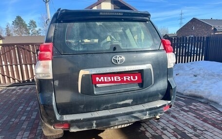 Toyota Land Cruiser Prado 150 рестайлинг 2, 2011 год, 2 700 000 рублей, 7 фотография