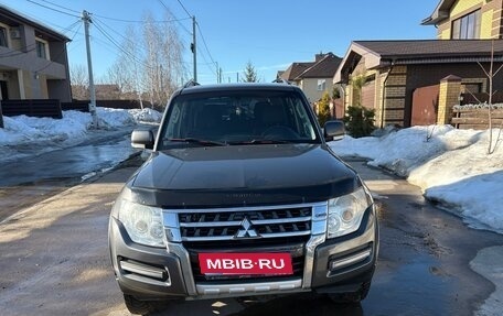 Mitsubishi Pajero IV, 2015 год, 2 500 000 рублей, 2 фотография