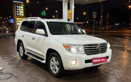 Toyota Land Cruiser 200, 2014 год, 4 899 000 рублей, 4 фотография