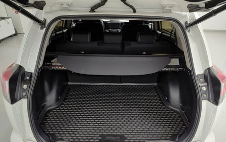 Toyota RAV4, 2017 год, 2 107 000 рублей, 14 фотография