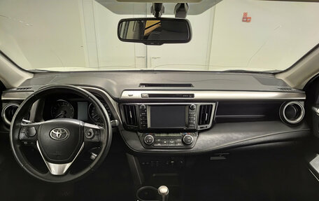 Toyota RAV4, 2017 год, 2 107 000 рублей, 18 фотография